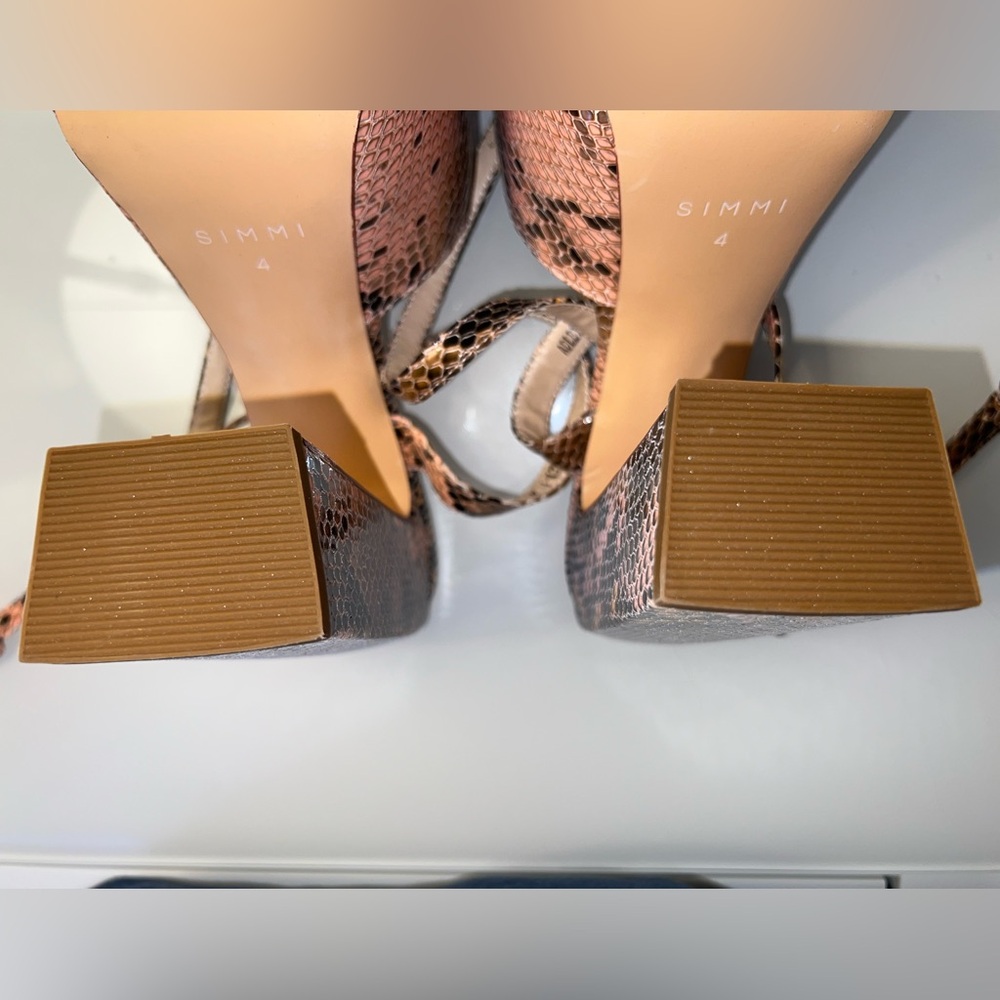 Snakeskin Platform Heels - Picture 12 of 16